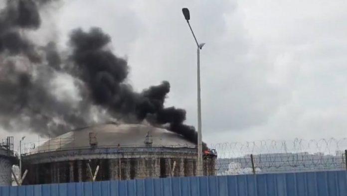 pozar-u-rafineriji-u-haifi:-oglasilo-se-ministarstvo-zivotne-sredine-(foto/video)