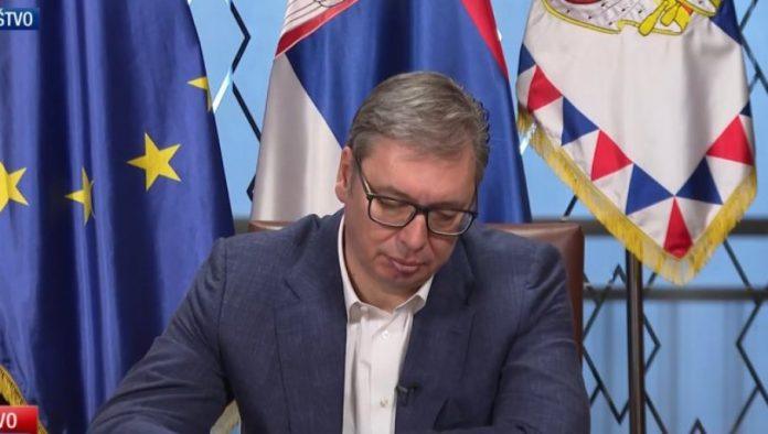 “bilo-im-je-potrebno-jedno-12-sati-da-opravdaju-zlocin-koji-se-dogodio-na-filozofskom-fakultetu”-vucic:-morate-bolje-da-razmisljate