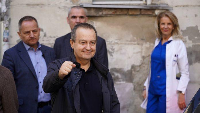 “neka-vam-se-svima-dobrim-vrati”-ivica-dacic-se-oglasio-nakon-teskih-trenutaka-i-zdravstvenih-problema,-evo-kome-se-posebno-zahvalio