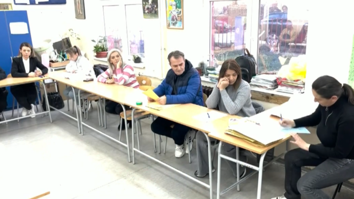 objavljeni-rezultati-izbora-u-boru:-sns-odneo-pobedu,-evo-koliko-su-ostali-osvojili-(video)