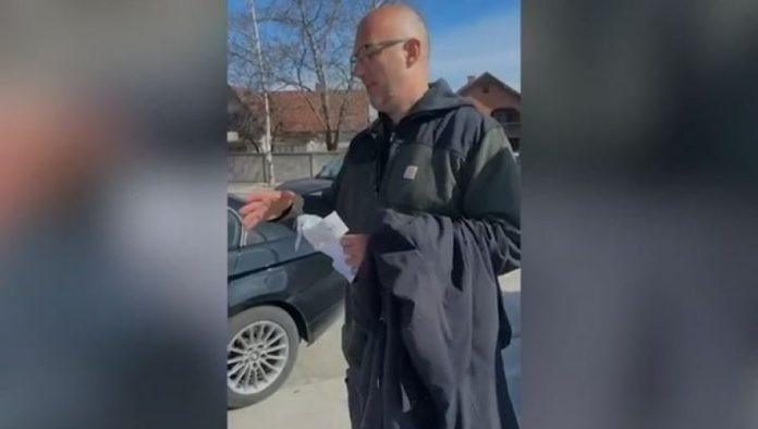 kako-se-samo-ispalio:-blokader-blanusa-iz-ruke-oteo-coveku-racun-jer-je-umislio-da-je-spisak!-(video)