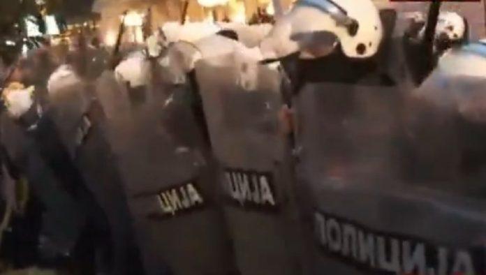 uzasan-snimak-napada-terorista-na-srpsku-policiju:-ana-brnabic-ocitala-bukvicu-evropskim-licemerima