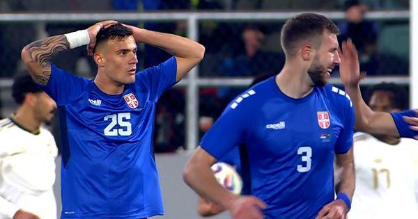 gleda-i-ne-veruje:-urnebesna-scena-u-prenosu,-ovako-je-stankovic-reagovao-na-makazice-pavlovica-/video/ gleda-i-ne-veruje:-urnebesna-scena-u-prenosu,-ovako-je-stankovic-reagovao-na-makazice-pavlovica-/video/