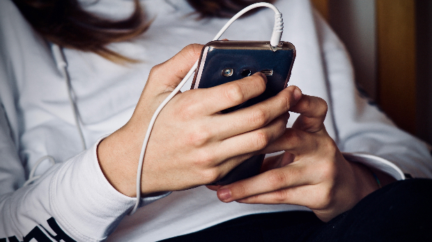 Пашалић:-Истраживања-показала-да-забрана-употребе-телефона-у-школама-утиче-на-бољи-успех-ученика Пашалић:-Истраживања-показала-да-забрана-употребе-телефона-у-школама-утиче-на-бољи-успех-ученика