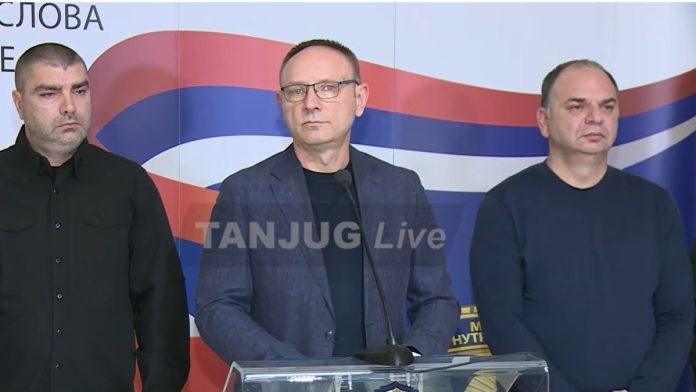 “pronadeni-topovski-udari,-petarde,-sprejevi,-igle,-braunile…”-direktor-policije-o-pretresu-rektorata-i-protestu:-“policija-napadnuta-dok-radi-po-nalogu-suda”