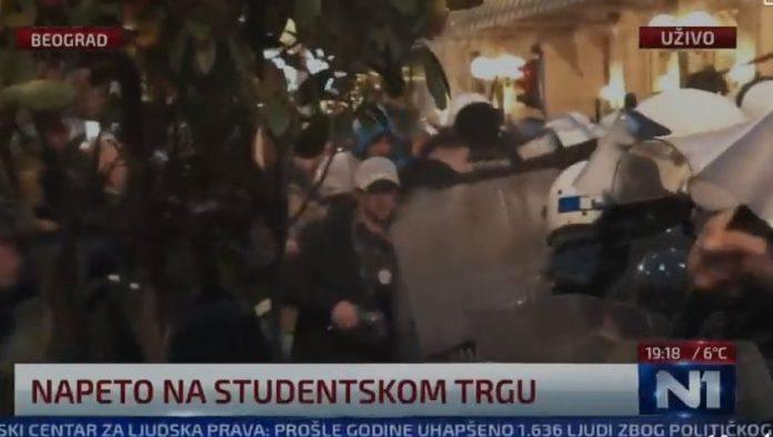 krvavi-pir-dokicevih-piculica:-u-toku-teroristicki-napad-blokadera-na-policiju-(video)