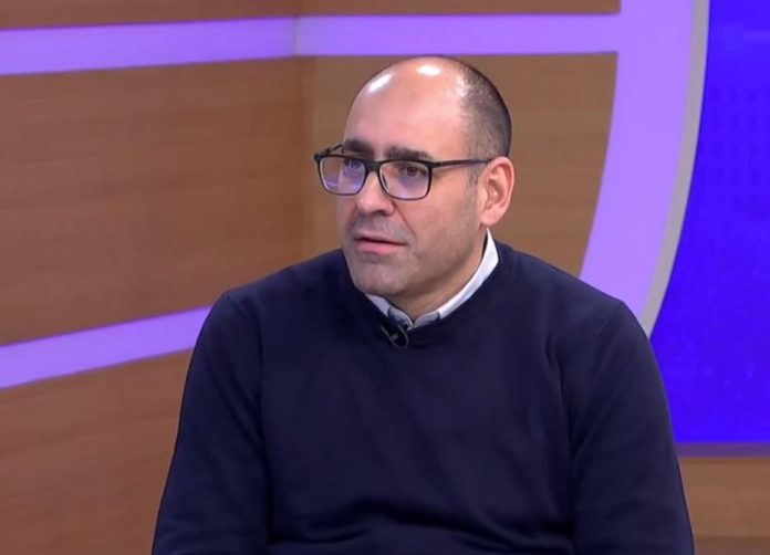 “nasi-fakulteti-pretvoreni-su-u-kasarne-za-regrutaciju-radikalnih-anarholevicara”-dukanovic-podseca-da-je-na-sve-ovo-davno-upozoravao