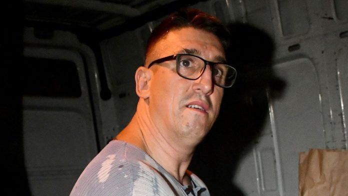 (foto)-kristijan-golubovic-pokazao-sta-je-nasao-u-svom-domu-uzasnut-se-hitno-oglasio:-“isteracu-ove-demone-koje-gurate-na-mene-i-moje-najmilije”