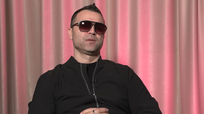 “plakao-sam,-nisam-znao-da-li-cu-hodati”-cobe-operisao-kicmu-pa-progovorio-o-reketasima:-“pricali-su-da-ziv-necu-izaci-iz-grada-ako-ne-dam-pare”-(video)