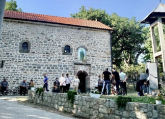 Хуманитарна акција у Косовском Поморављу – потребно 10.000 евра за проширење црквене порте, позив добротворима Хуманитарна-акција-у-Косовском-Поморављу-–-потребно-10.000-евра-за-проширење-црквене-порте,-позив-добротворима