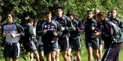 neviden-gaf:-komentator-iz-cista-mira-upokojio-zivog-bivseg-igraca-partizana-(video) neviden-gaf:-komentator-iz-cista-mira-upokojio-zivog-bivseg-igraca-partizana-(video)