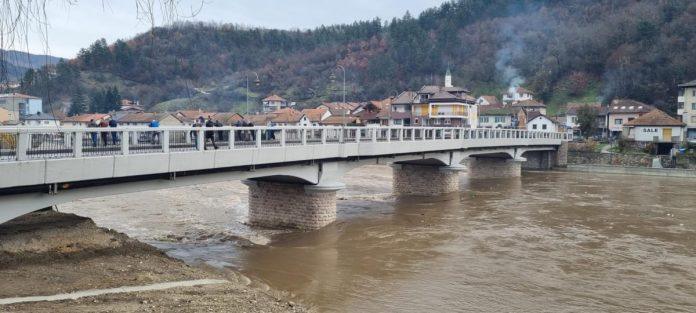 upaljen-alram-u-ovom-delu-srbije:-rhmz-upozorava-na-nagli-rast-vodostaja-i-moguce-izlivanje-–-obilne-kise-dodatno-pogorsavaju-situaciju