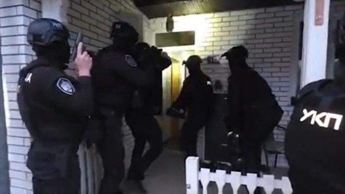 podignuta-optuznica-zbog-vise-od-11-kilograma-kokaina-policija-uhapsila-dilere-na-primopredaji,-otkriven-“stek”-u-kolima