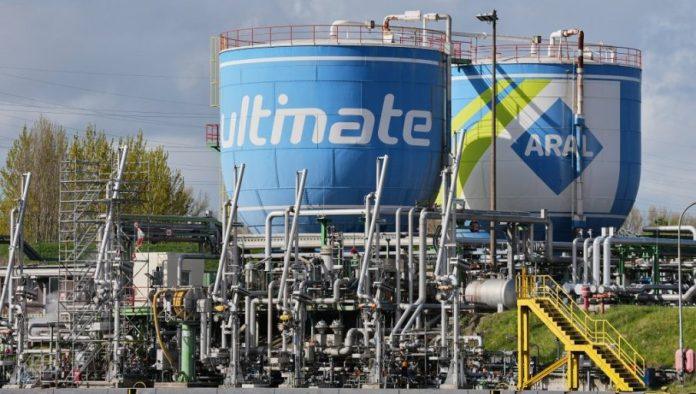 visoki-zvanicnik-brisela:-poziva-evropljane-da-rade-od-kuce-i-manje-voze