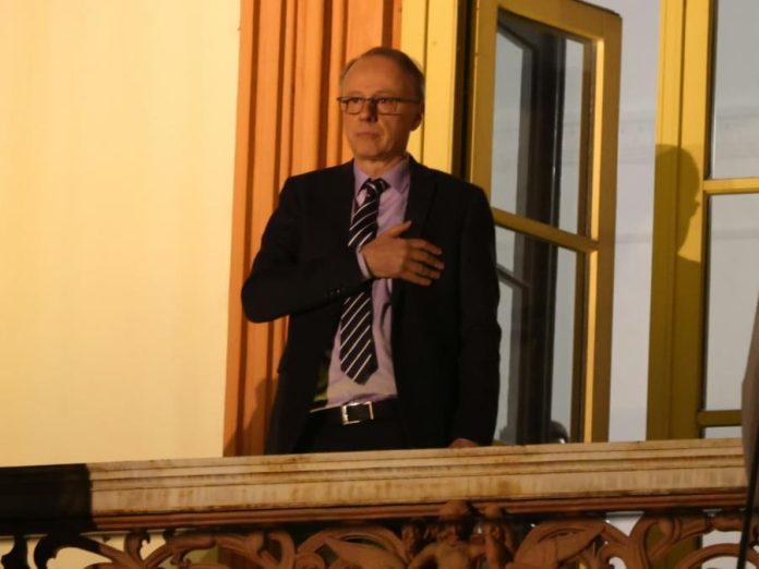 “do-2023.-podrzavao-je-sns,-zahvaljivao-im-na-izboru-za-rektora,-onda-promenio-plocu”-bakarec:dokic-ima-neke-od-najlosijih-poteza-u-istoriji-visokog-obrazovanja