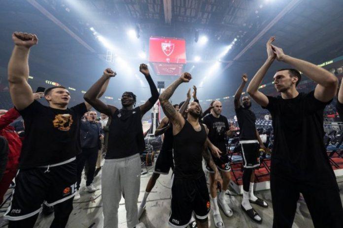 ludnica!-nezapamceno-slavlje-kosarkasa-partizana-i-grobari-posle-pobede-u-derbiju-(video)