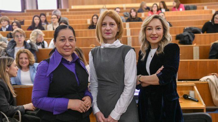 sta-roditelji-(ne)-znaju-o-hpv-vakcini:-strucnjaci-ujedinjeni-protiv-humanog-papiloma-virusa