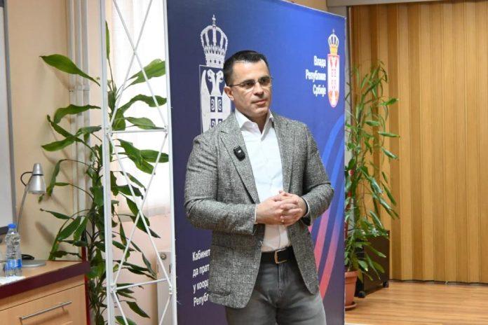 mladi-i-dijaspora-kljuc-buducnosti-srbije:-dorde-milicevic-razgovarao-sa-mladima-smederevu-(foto)