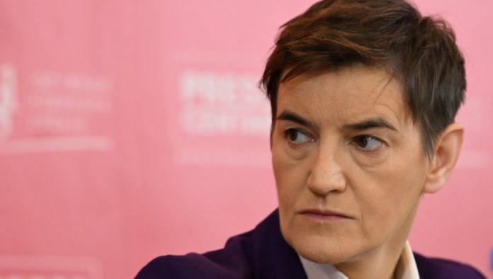 brnabic-ogolila-ludost-blokadera-“priznali-da-su-u-rektoratu-pronadeni-topovski-udari-i-gas-maske-i-to-im-je-ok”