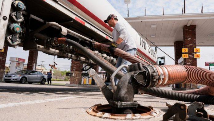 nafta-u-stvarnosti-mnogo-skuplja-nego-na-berzi:-analiticari-smatraju-da-trziste-potcenjuje-ozbiljnost-nestasice