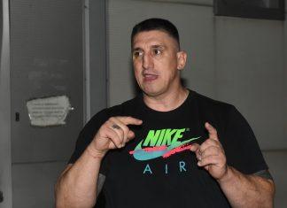 SVE ŽENE KRISTIJANA GOLUBOVIĆA Jedna je preminula, sa drugom se venčao u zatvoru, a zbog nje je intervenisala policija sve-zene-kristijana-golubovica-jedna-je-preminula,-sa-drugom-se-vencao-u-zatvoru,-a-zbog-nje-je-intervenisala-policija