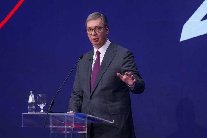 vucic-otkrio-pod-kojim-uslovom-ce-se-kandidovati-na-izborima:-predsednik-za-kurir-televiziju-porucio-–-vrlo-racionalan-odgovor,-u-skladu-sa-tim-donecemo-odluku