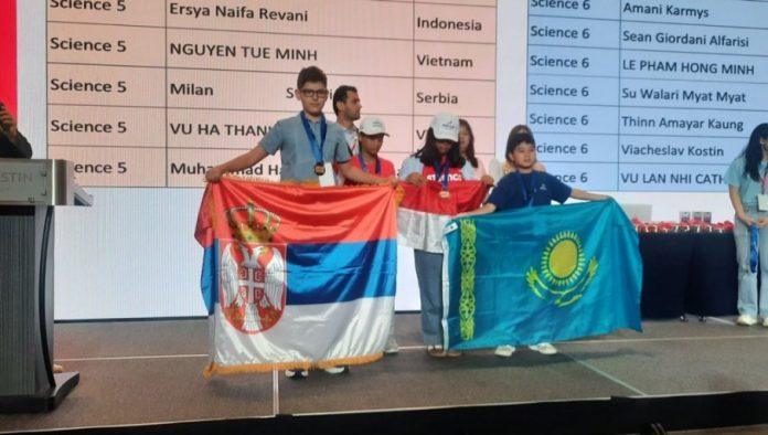 devet-medalja-za-srbiju:-veliki-uspeh-nasih-daka-na-stemko-olimpijadi-iz-prirodnih-nauka-u-singapuru