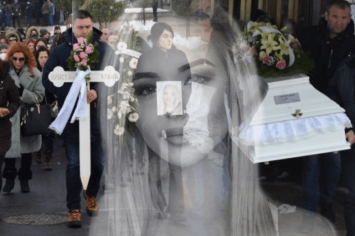 sablasna-scena-na-grobu-kike-dukic-–-osvanula-potresna-poruka-njene-majke-–-sta-je-pravi-razlog-njene-smrti?!-(foto)