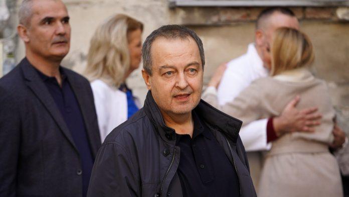 dacic-cestitao-uskrs-kardinalu-nemetu-i-vernicima-koji-slave-po-gregorijanskom-kalendaru