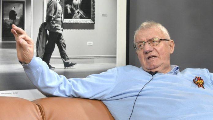 vojislav-seselj-predlaze:-hitno-smeniti-sve-dekane-i-rektore-koji-su-ucestvovali-u-blokadama