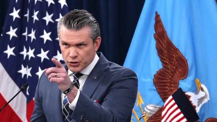 “ovo-je-potpuno-ludilo!”-americke-trupe-na-bliskom-istoku,-a-u-vasingtonu-haos:-hegset-zapoceo-brutalnu-cistku,-vojska-u-neverici!