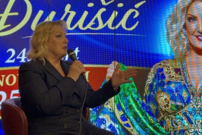 dozivela-neprijatnost-za-stolom-snezane-durisic!-nasa-pevacica-otkrila-detalje-drame-–-nije-htela-ni-da-me-pogleda!