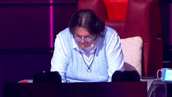 kemis-na-ivici-suza-u-pinkovim-zvezdama-zbog-jedne-pesme-ostao-zatecen-usred-emisije:-“molim-te,-samo-mi-ponovi”