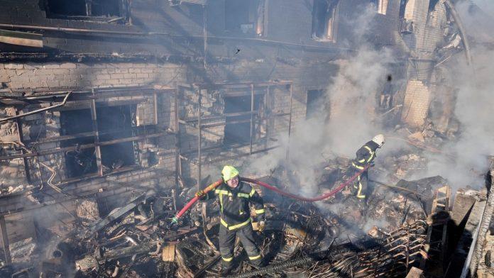 rusi-dronovima-napali-odesu:-ima-povredenih,-ostecene-stambene-zgrade