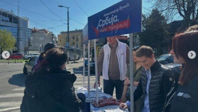 “preziveli-smo-blokaderski-teror-i-nastavljamo-tamo-gde-smo-stali”-brnabiceva-na-putu-za-kablar-obisla-stand-sns-na-savskom-vencu-(foto)