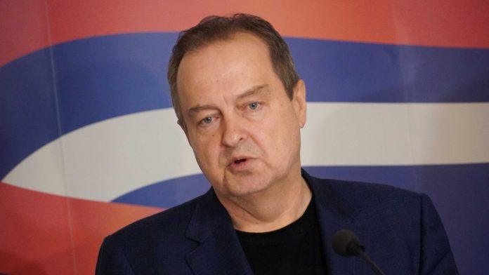“bez-patetike,-lekari-su-me-vratili-u-zivot-uz-muziku”-dacic-se-zahvalio-estradi-i-progovorio-o-borbi-za-zivot:-“molili-su-se-za-mene”