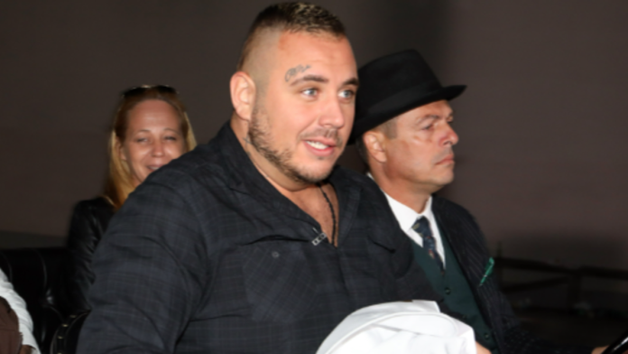 filip-car-za-cerku-leonu-spremio-uskrs-iz-najlepse-bajke!-zeke,-sarena-jaja,-leptirici,-cvetici-i-domaci-kolaci:-scene-iz-porodicnog-doma-pune-ljubavi