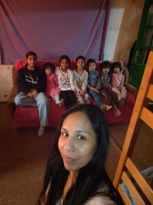 aleksandra-sa-sedmoro-dece-spasla-celo-selo:-neverovatna-prica-majke-koja-je-promenila-sudbinu-skole-kod-babusnice:-dozivela-tesku-tragediju,-a-onda… aleksandra-sa-sedmoro-dece-spasla-celo-selo:-neverovatna-prica-majke-koja-je-promenila-sudbinu-skole-kod-babusnice:-dozivela-tesku-tragediju,-a-onda…