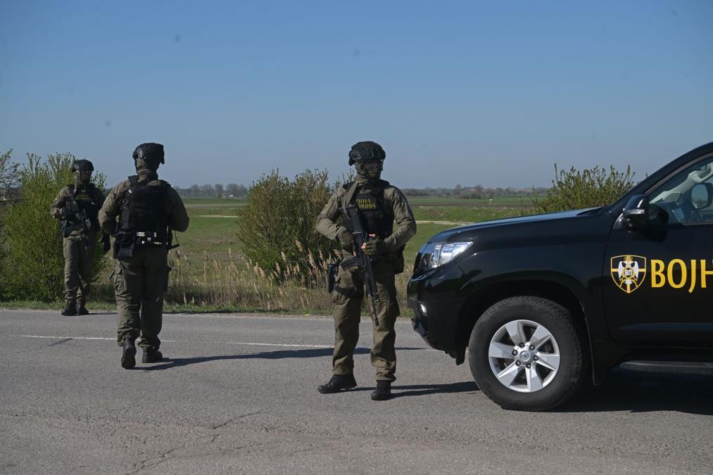 direktor-vba-obraca-se-javnosti-u-18-casova-govorice-o-istrazi-i-eksplozivu-koji-je-pronaden-u-opstini-kanjiza direktor-vba-obraca-se-javnosti-u-18-casova-govorice-o-istrazi-i-eksplozivu-koji-je-pronaden-u-opstini-kanjiza