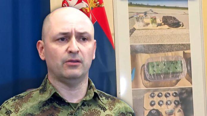 “lice-iz-grupe-migranata-trebalo-da-izvrsi-diverziju”-direktor-vba-o-pronadenom-eksplozivu-kod-kanjize:-“proizveden-u-americi,-vojska-srbije-se-ne-mesa-u-politicke-procese-u-drugim-zemljama”-(foto,-video)
