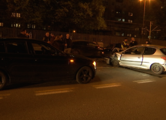 Ланчани судар код Сајма, четири особе повређене Ланчани-судар-код-Сајма,-четири-особе-повређене