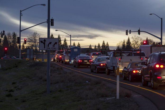 presek-stanja-na-putevima-i-granicama-u-srbiji-praznicki-vikend-iznenadio,-evo-da-li-treba-da-brinete-ako-idete-na-put