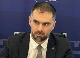 ŽARKO MIĆIN RASKRINKAO MARINIKINE LAŽI: Vučević bi trebalo da je tuži za klevetu, dokazano je pravila lažne konstrukcije i izmišljotine zarko-micin-raskrinkao-marinikine-lazi:-vucevic-bi-trebalo-da-je-tuzi-za-klevetu,-dokazano-je-pravila-lazne-konstrukcije-i-izmisljotine