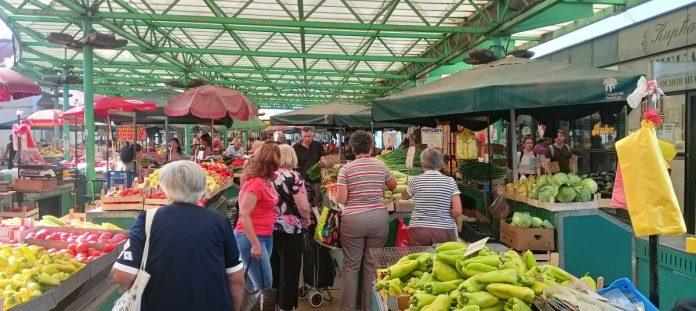 ovo-je-detaljno-radno-vreme-pijaca-za-uskrsnje-praznike:-objavljena-satnica-i-za-parkinge-i-garaze