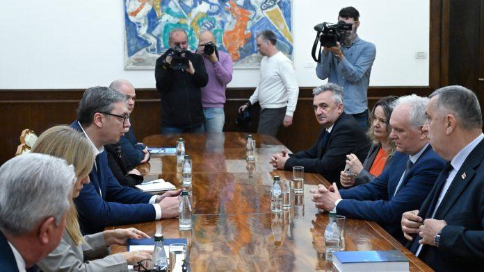 “brzi-izbori-bili-bi-losi”-predstavnici-“mi,-glas-iz-naroda”-i-pups-a-nakon-konsultacija-sa-vucicem:-“odluku-doneti-u-skladu-sa-situacijom-u-zemlji”