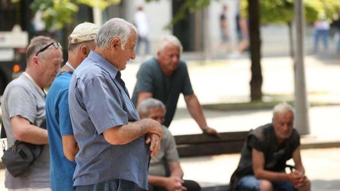 da-li-moze-da-se-kupi-radni-staz-za-odlazak-u-penziju?-evo-zasto-vam-propadaju-uplaceni-doprinosi:-resena-dilema-srba