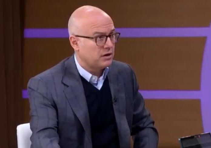 “vojvodanski-separatisti-se-najvise-bune-protiv-univerziteta-spc”-vucevic:-nikada-nije-bilo-jasnije-ko-stoji-iza-pokusaja-obojene-revolucije-i-napada-na-crkvu!