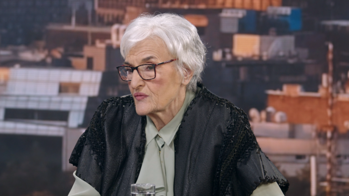 (video)-srce-nikad-ne-ide-u-penziju!-olivera-se-u-8.-deceniji-udala-po-drugi-put:-“mladi-je-od-mene-13-godina,-upoznali-smo-se-na-fejsbuku”