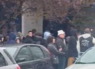 ŠEŠELj O MEŠANjU HRVATSKE U LOKALNE IZBORE U SRBIJI: Na svakom drugom ćošku automobili sa zagrebačkim tablicama seselj-o-mesanju-hrvatske-u-lokalne-izbore-u-srbiji:-na-svakom-drugom-cosku-automobili-sa-zagrebackim-tablicama