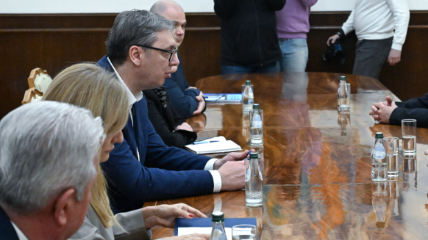 Вучић-одржао-консултације-са-представницима-СПС-а,-ДСХВ-а-и-СДПС-а Вучић-одржао-консултације-са-представницима-СПС-а,-ДСХВ-а-и-СДПС-а